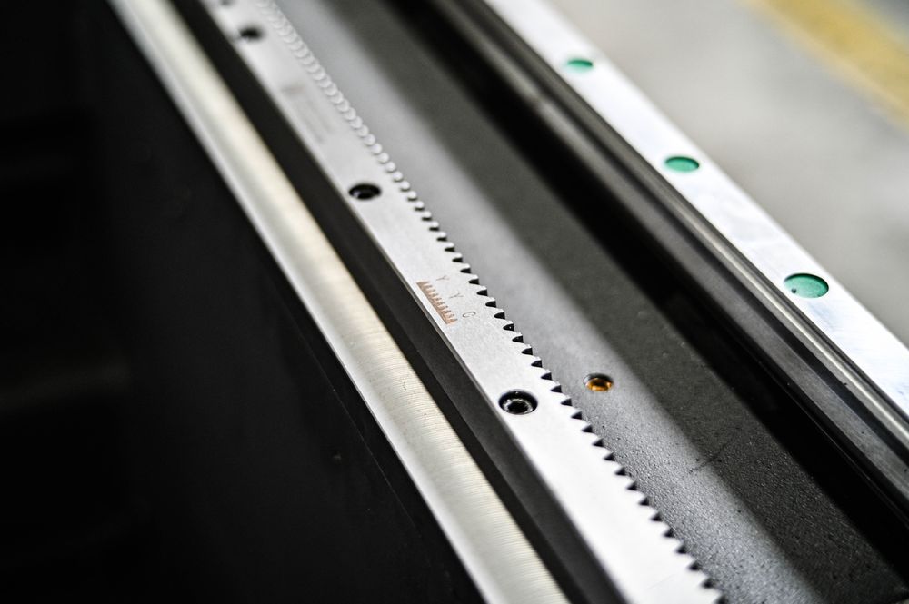 Profesjonalna przemysłowa masz – Industrial Laser Cutting Machines recenzja i cena